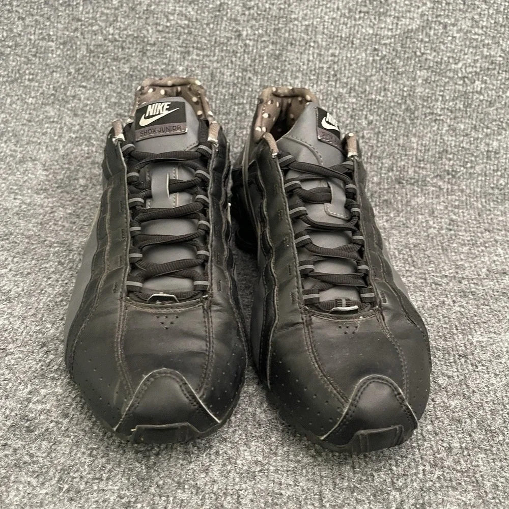 Nike shox shoes